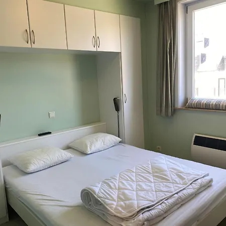 In Near The Beach, Cleaning Included * Nieuwpoort